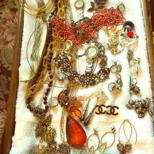 Large lot of Assorted Jewelry